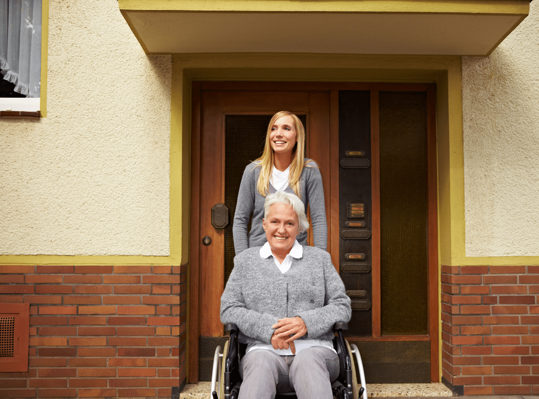 difference between nursing homes and assisted living facilities